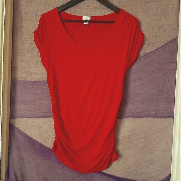 T-shirt - Picture 1 of 4